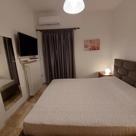 Seaside With Parking In Melissi * 멜리션