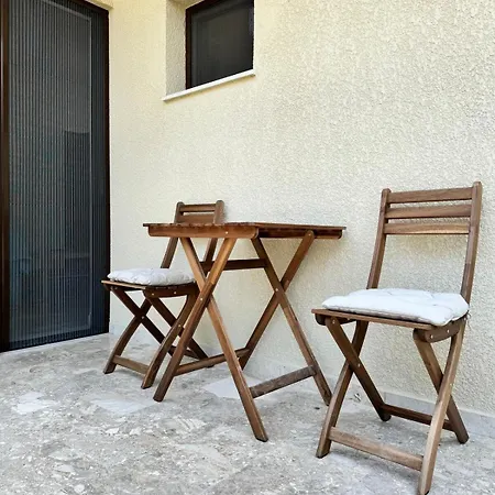 Seaside With Parking In Melissi * Melíssion