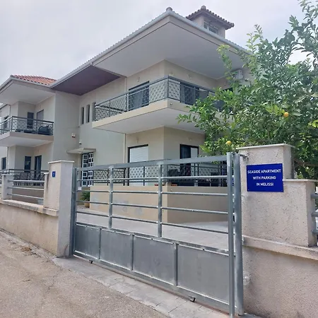 Seaside With Parking In Melissi *