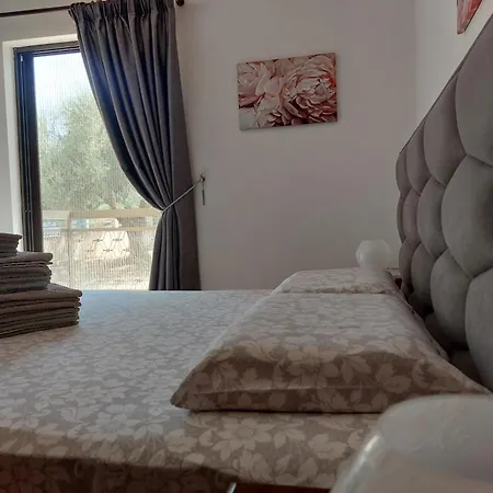 Apartment Seaside With Parking In Melissi Melíssion
