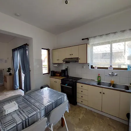 Seaside With Parking In Melissi Apartment *