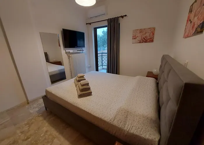 Seaside With Parking In Melissi Апартаменты *