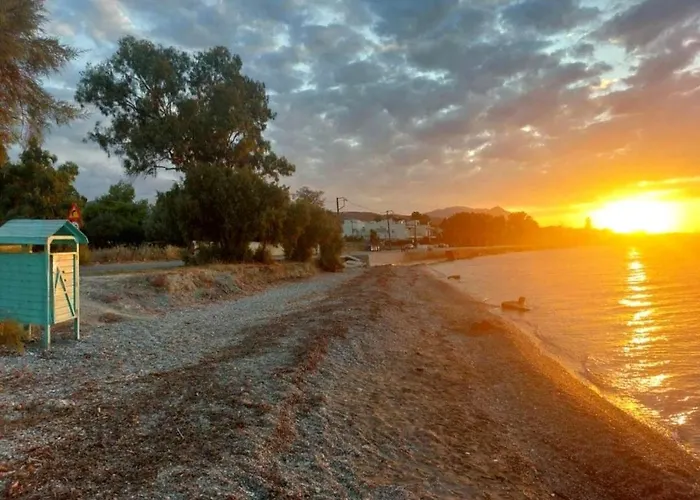 Seaside With Parking In Melissi *